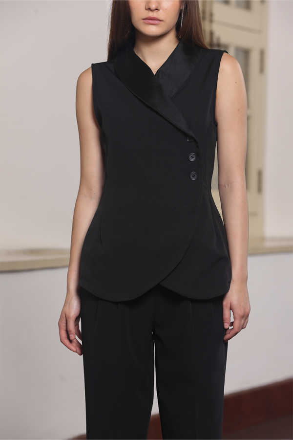Black Daphne Vest (Pre Order)